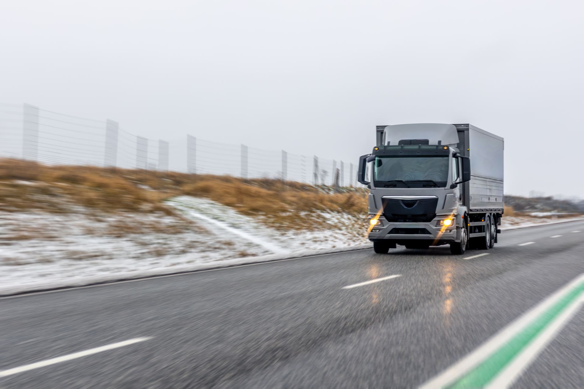 Camión de Transportes Ailifran en ruta